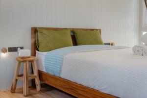 Ein Bett oder Betten in einem Zimmer der Unterkunft The Yard Hostel Chiang Mai