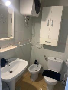 Ένα μπάνιο στο Casa Eden