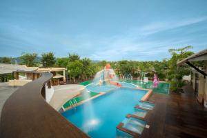 Bazén v ubytování Komsan Kampot Resort nebo v jeho okolí