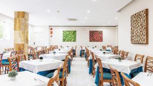 Reštaurácia alebo iné gastronomické zariadenie v ubytovaní BLUESEA Costa Verde