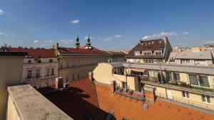 Luxurious Penthouse in the Heart of Budapest 1053 Budapest, 36 Veres Pálné utca kép - 2