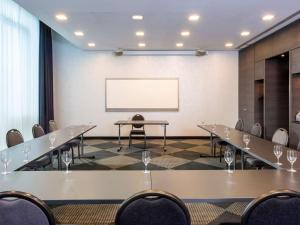 สิ่งอำนวยความสะดวกทางธุรกิจและ/หรือห้องประชุมที่ Mövenpick Hotel Stuttgart Airport