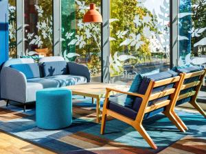 Posezení v ubytování ibis budget London Heathrow Central