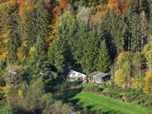 Naturlandskabet i nærheden af feriehuset + 19 billeder