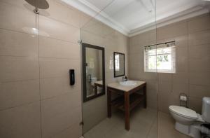Vannituba majutusasutuses Tokai Forest Guest House