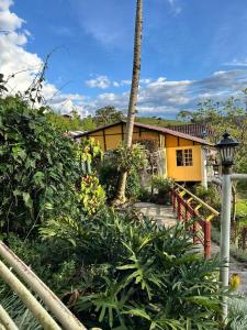 Κήπος έξω από το El Refugio del Colibrí