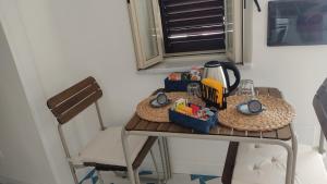 Kemudahan buat kopi dan teh di Casa dei Nonni Maiori