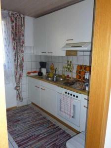 Kuchyň nebo kuchyňský kout v ubytování Ferienwohnung Koenig