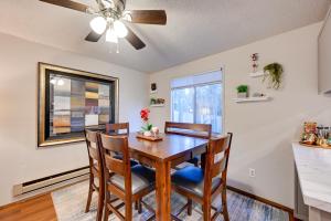 Φωτογραφία από το άλμπουμ του Walk to Parks and Bay Olympia Duplex with Fenced Yard σε Olympia