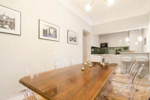 A kitchen or kitchenette at Minty Stay - Atocha 4 BD