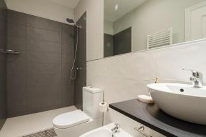 A bathroom at Minty Stay - Atocha 4 BD