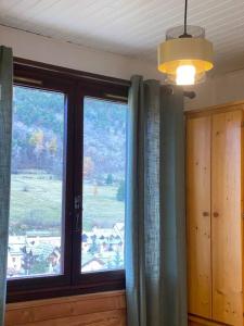 Fotografie z fotogalerie ubytování Cocon ski aux pieds et jolie vue v destinaci La Salle Les Alpes