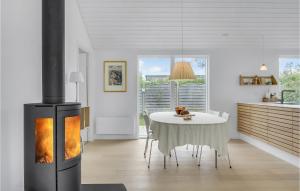 Φωτογραφία από το άλμπουμ του Stunning Home In Vejby With Kitchen σε Vejby