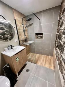 Koupelna v ubytování Roots Guesthouse - A