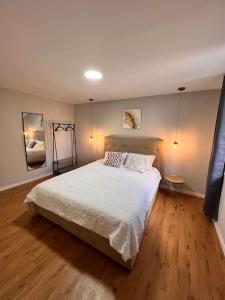 Postel nebo postele na pokoji v ubytování Roots Guesthouse - A