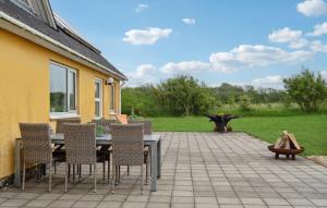 Zahrada ubytování 3 Bedroom Beautiful Home In Snedsted