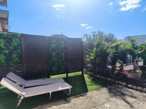 Ein Garten an der Unterkunft Villa Daita 1