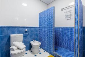 A bathroom at Fidalsa Paradise Pines