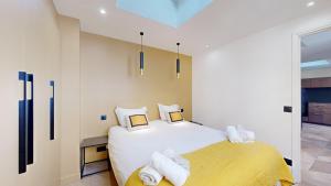 Posteľ alebo postele v izbe v ubytovaní 170 Suite Z - Superbe Appartement à Paris