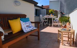 Rõdu või terrass majutusasutuses B&B Lloc D'Or