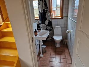 Koupelna v ubytování Stuga i Småland
