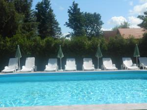 Ferienwohnung mit Pool direkt am See 2 8647 Balatonmáriafürdő, Hullám utca 92 kép - 2