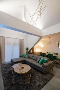 Posezení v ubytování UpArt Home & Spa