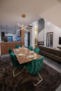 Posezení v ubytování UpArt Home & Spa
