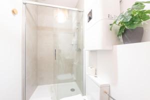 Koupelna v ubytování Le Confort de l'Ours + 56 fotografií