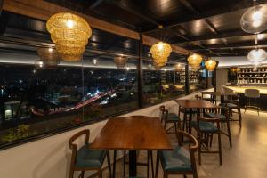 The Lofts at Central Point餐厅或其他用餐的地方