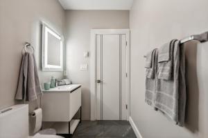 Galeriebild der Unterkunft Washington Lofts 109 Spacious 1 Bedroom 1 Bath in Albany