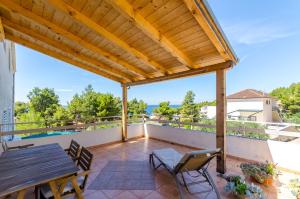 Ban công/sân hiên tại Apartments Helena