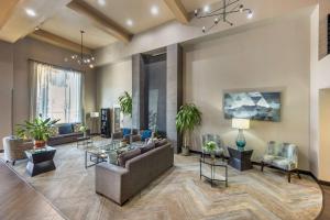 Posezení v ubytování Best Western Plus North Las Vegas Inn & Suites