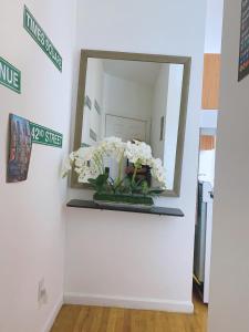 Gambar di galeri bagi Comfy Getaway Private Apt-Studio di West New York