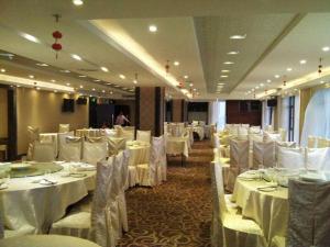 Restaurace v ubytování Gui Feng Hotel