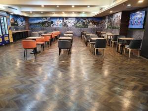Restaurace v ubytování Tomorrow Hotel