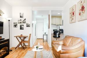 Χώρος καθιστικού στο Lumière et Propreté à McGill parking gratuit