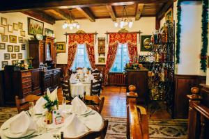 Gallery image of Antique House Hotel in Dubno
