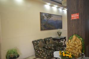 Posezení v ubytování Pineridge Hotel at Mall Road