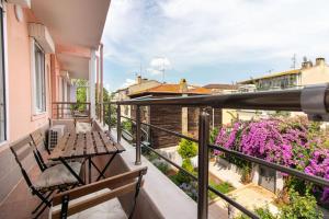 Μπαλκόνι ή βεράντα στο 2BR House W Island Charm