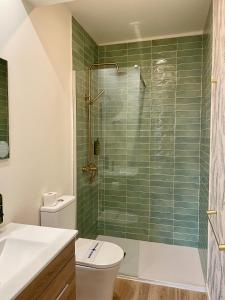 A bathroom at Hotel La Mota by Punta25 Hotels Group