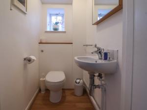 Koupelna v ubytování 4 East Cliff + 27 fotografií