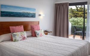 Postel nebo postele na pokoji v ubytování Hotel Sol Ixent - Adults Only + 37 fotografií