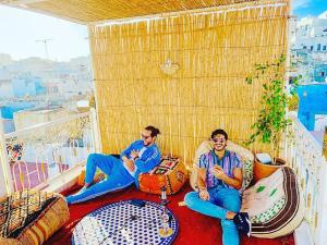 Ruang duduk di The Riad Hostel Tangier