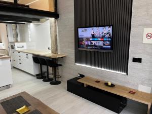 Kuchnia lub aneks kuchenny w obiekcie Apartamentos Villa Serali Parking Gratis
