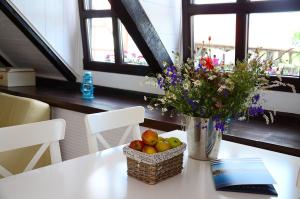 Jedlo v ubytovaní bed & breakfast alebo blízkom okolí
