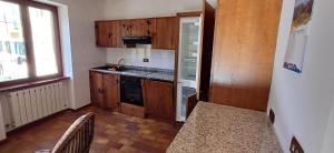 Kuchyňa alebo kuchynka v ubytovaní Casa Anna Mezzana
