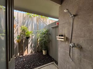 Koupelna v ubytování Locus Coliving