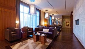 Posezení v ubytování Radisson Hotel & Conference Centre Calgary Airport