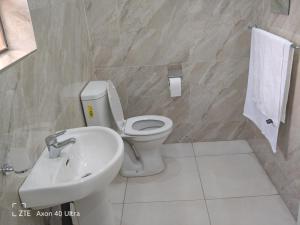 Ένα μπάνιο στο Silver Moon